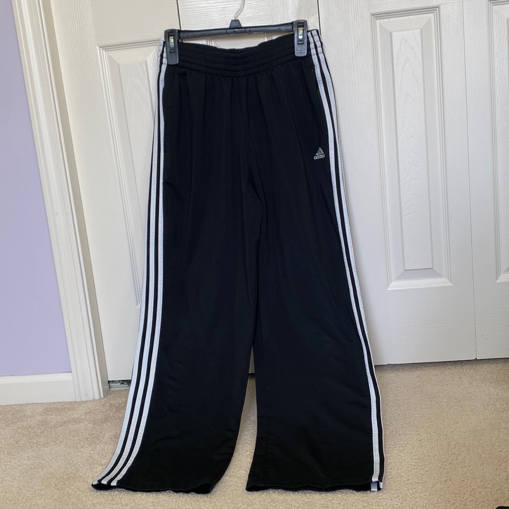 Adidas 3-stripe sweatpants